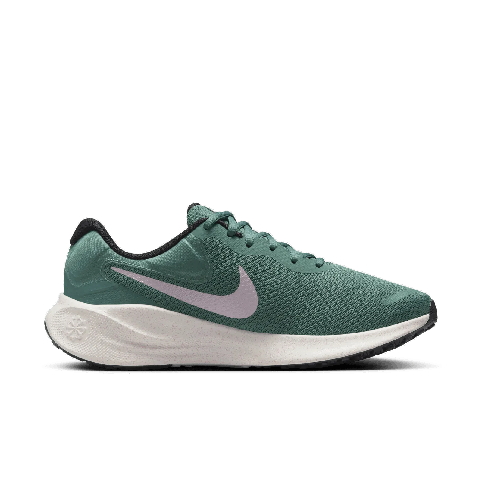 Nike Revolution 7